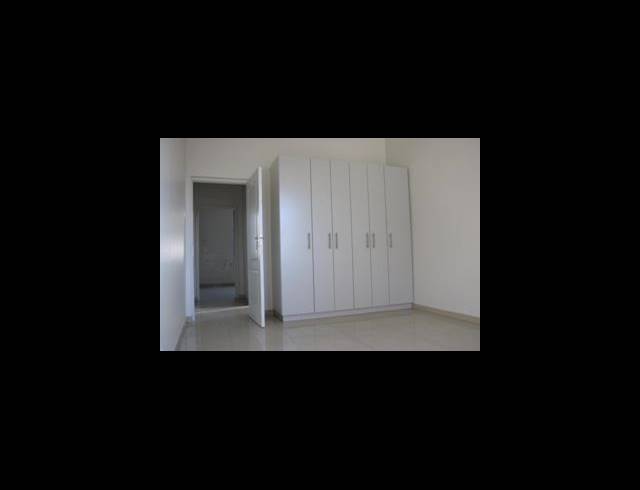 2 bed property to rent in WOODSTOCK